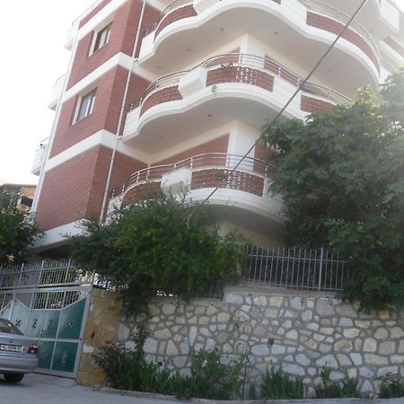 Lux Apartments فلورا المظهر الخارجي الصورة