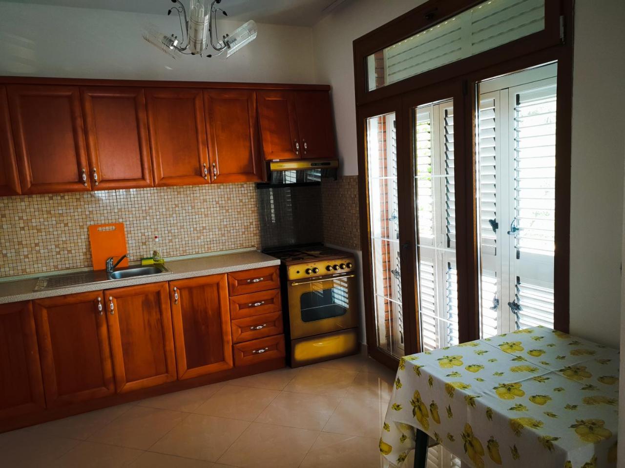 Lux Apartments فلورا المظهر الخارجي الصورة